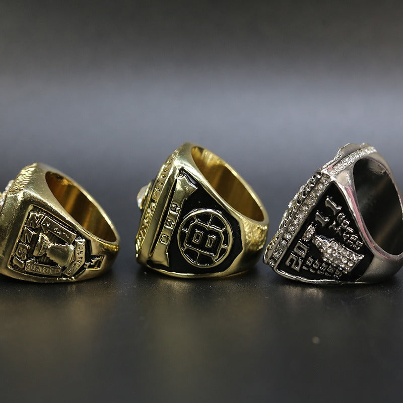 a Set of 6 Pittsburgh Steelers Super Bowl Championship Replica Ring Set by  Display Box Set - China Championship Ring and Steelers Ring Set price